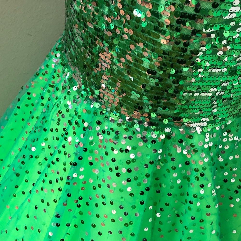 NEW TONY BOWLS LIMITED SZ 8 GREEN SEQUIN TULLE MERMAID FORMAL EVENING GOWN - Picture 12 of 14